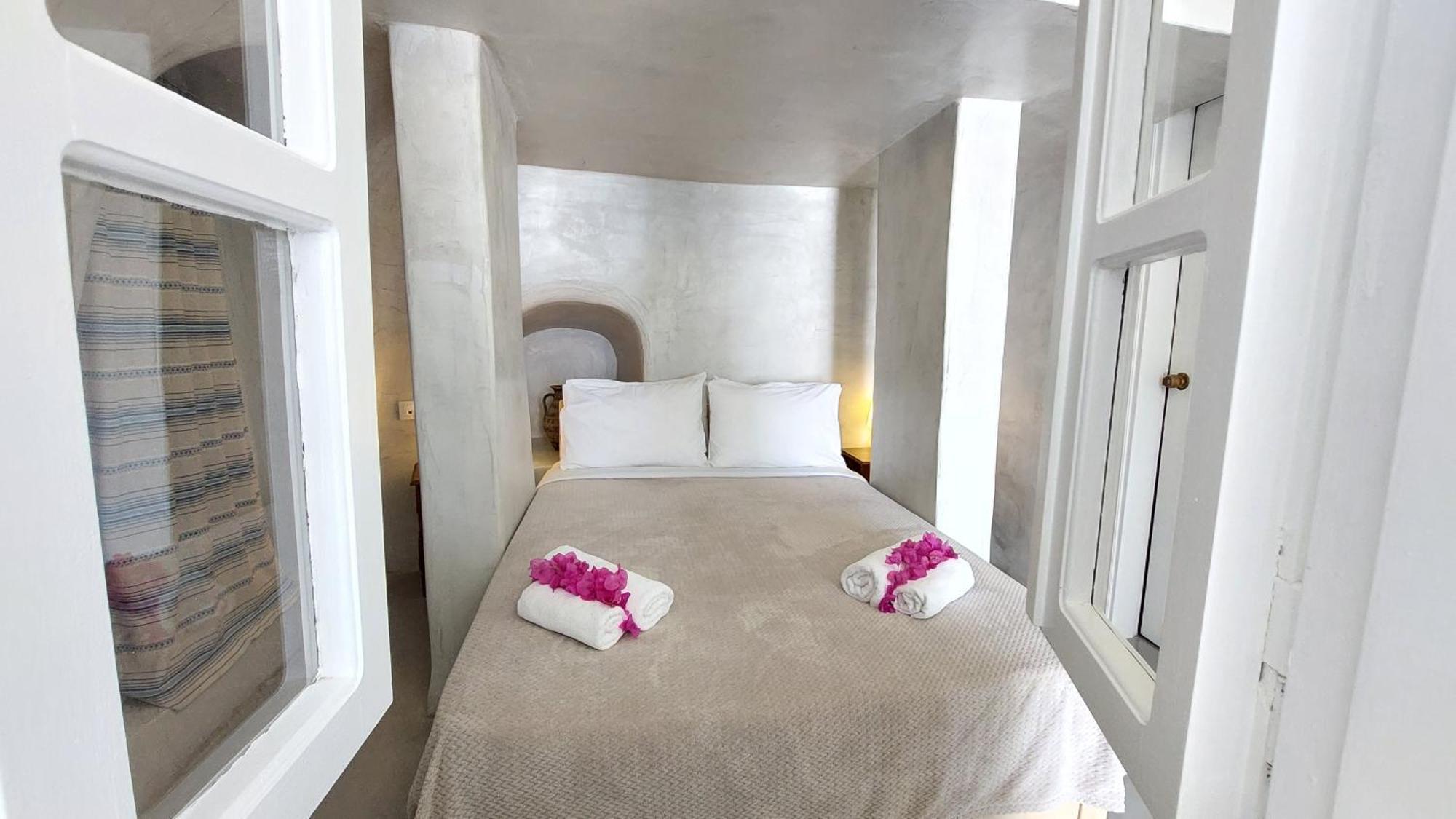 Olympic Villas Oia  Room photo